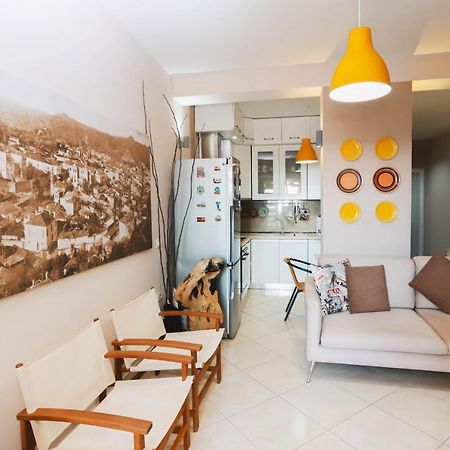 Large Apartment Near The Seaside Boulevard Lungomare Vlore Exterior photo