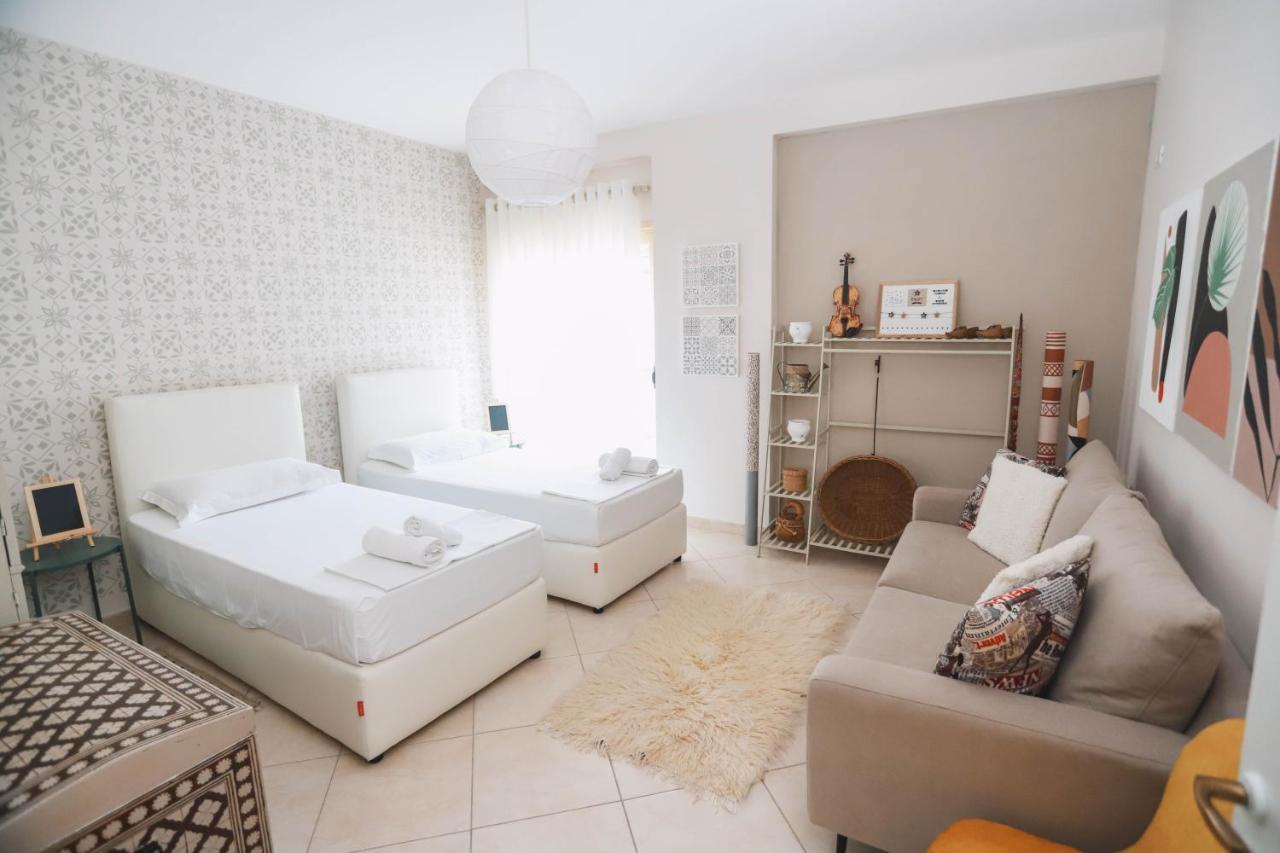 Large Apartment Near The Seaside Boulevard Lungomare Vlore Exterior photo